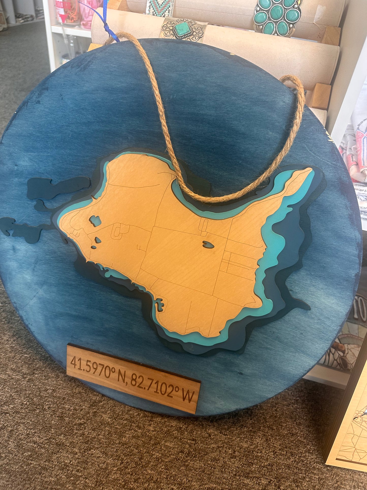 Kelly's Island Round Sign